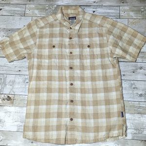 Patagonia hemp cotton blend tan plaid short sleeve button down collared shirt